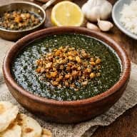 طريقة-عمل-ملوخية ناشفة بالتقلية المصرية بالثوم والكزبرة على الطريقة التقليدية