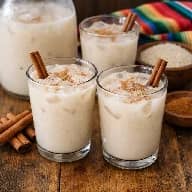 طريقة-عمل-مشروب هورتشاتا مكسيكي بارد مصنوع من الأرز والقرفة والحليب