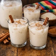 طريقة-عمل-مشروب هورتشاتا مكسيكي بارد مصنوع من الأرز والقرفة والحليب